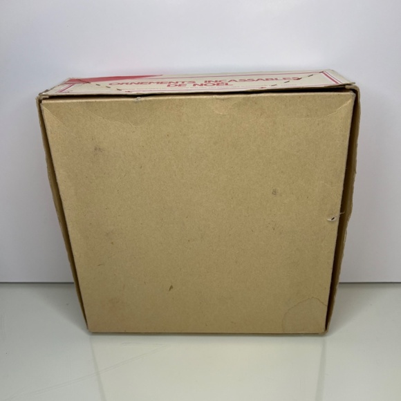 Vintage Alderbrook GOLD Satin Sheen Ball 9 Unbreakable Christmas Tree Ornaments - Picture 9 of 9